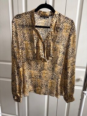 Lafayette 148 New York 100% Silk Yellow and Black Leopard Ruffle V-Neck Blouse